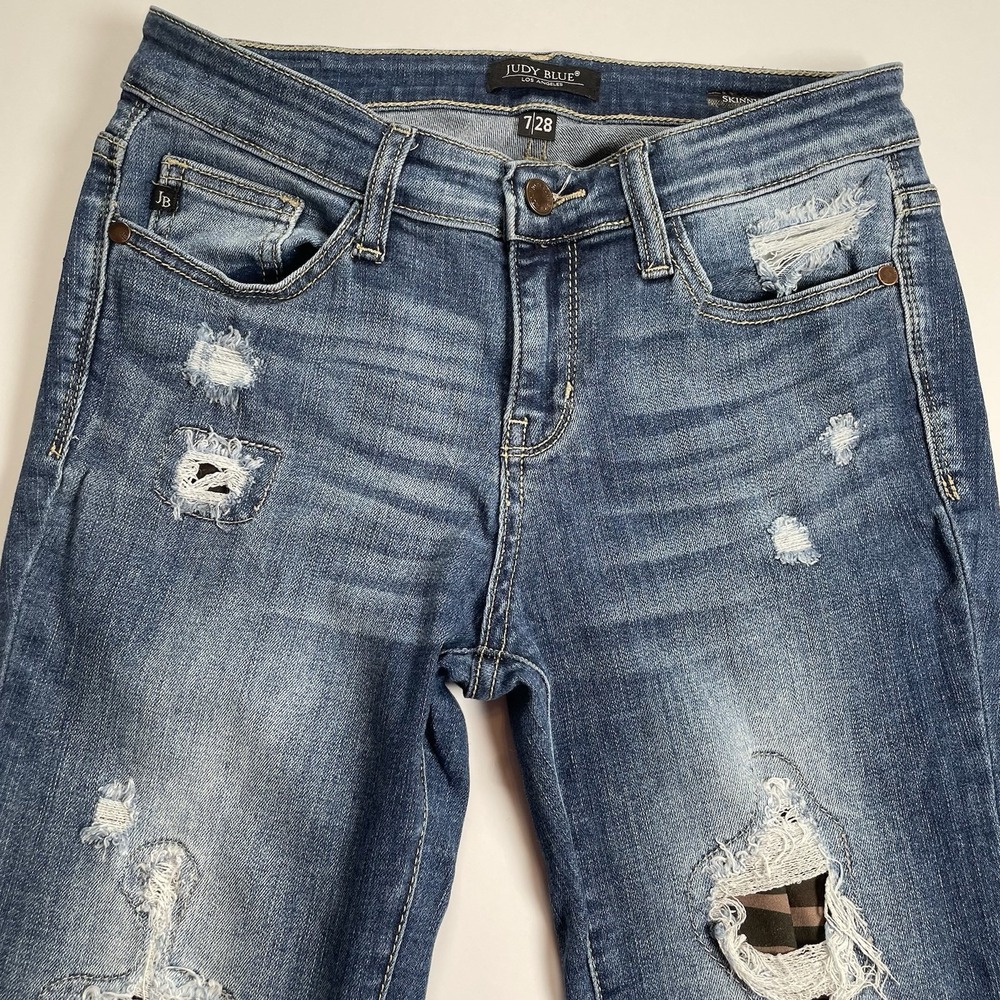 Judy Blue Skinny Fit Jeans Womens 7/28 Stretch‎ Distressed Patch Custom Camo